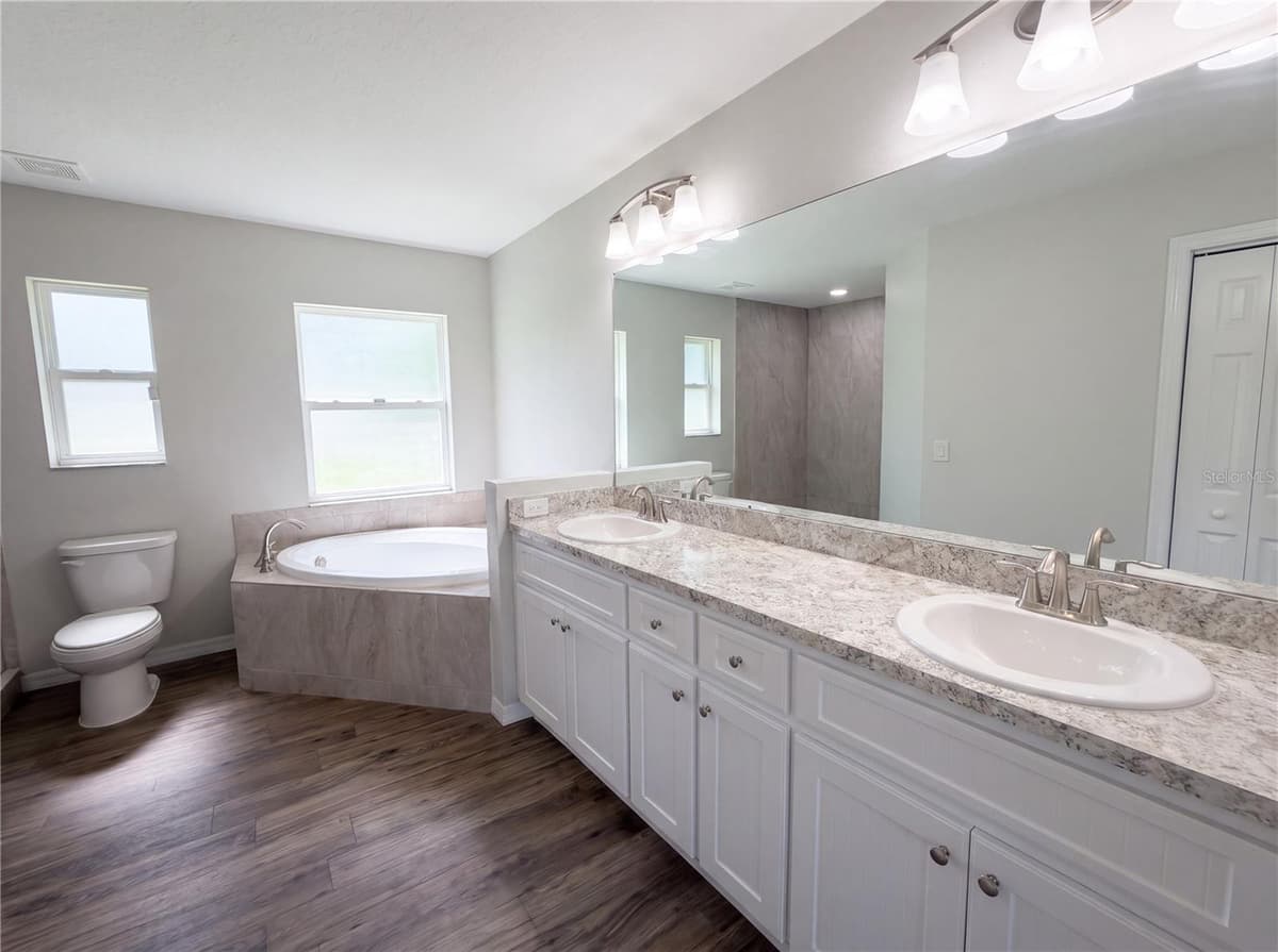 5434 PARNELL AVENUE — photo 19 of 25
