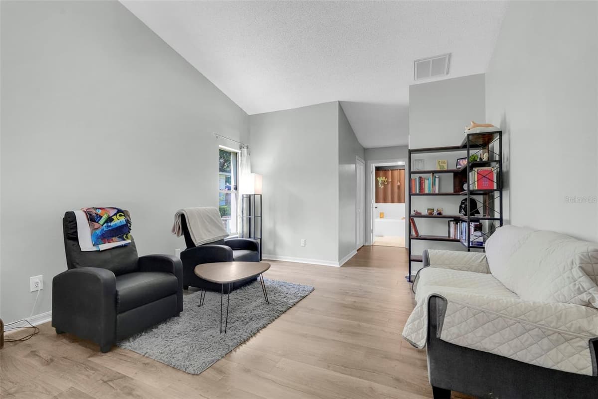 305 FORREST CREST COURT — photo 20 of 54