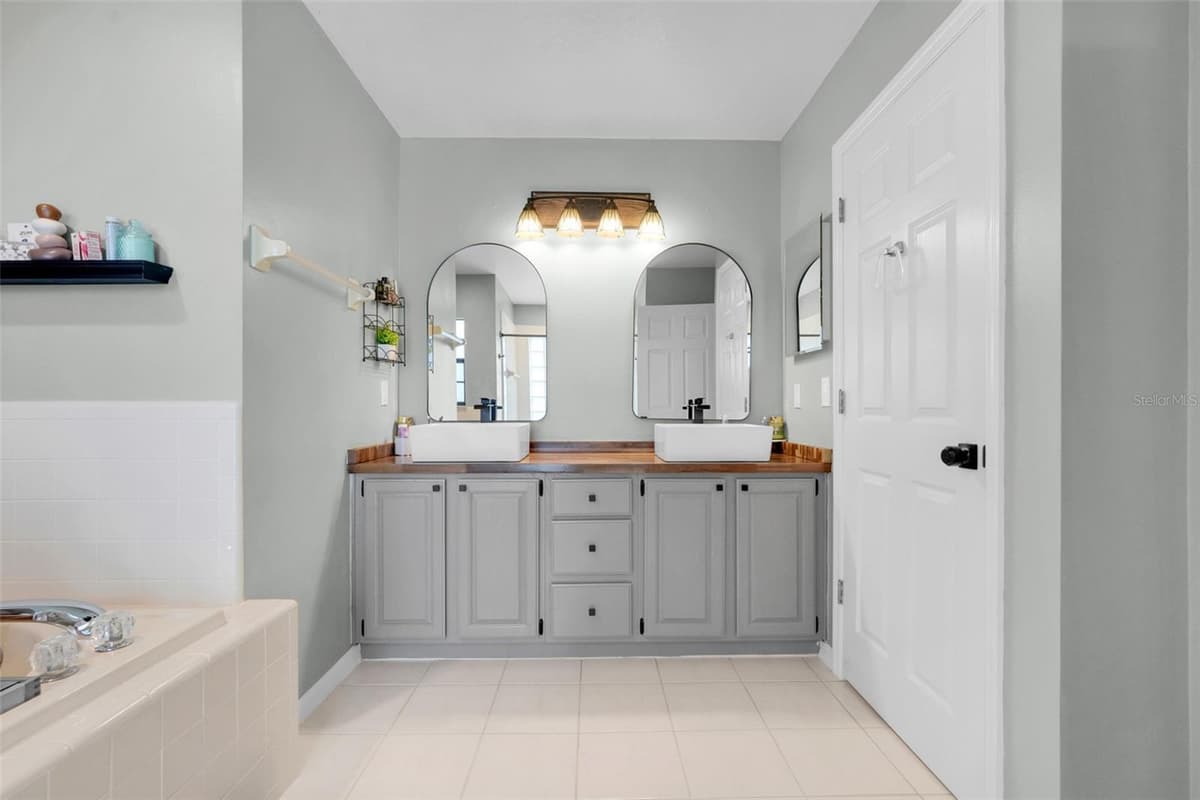 305 FORREST CREST COURT — photo 22 of 54