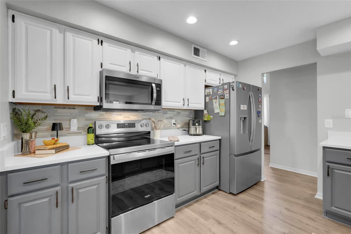 305 FORREST CREST COURT — photo 8 of 54