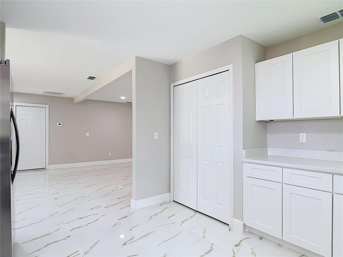 1483 TIVOLI DRIVE — photo 10 of 61