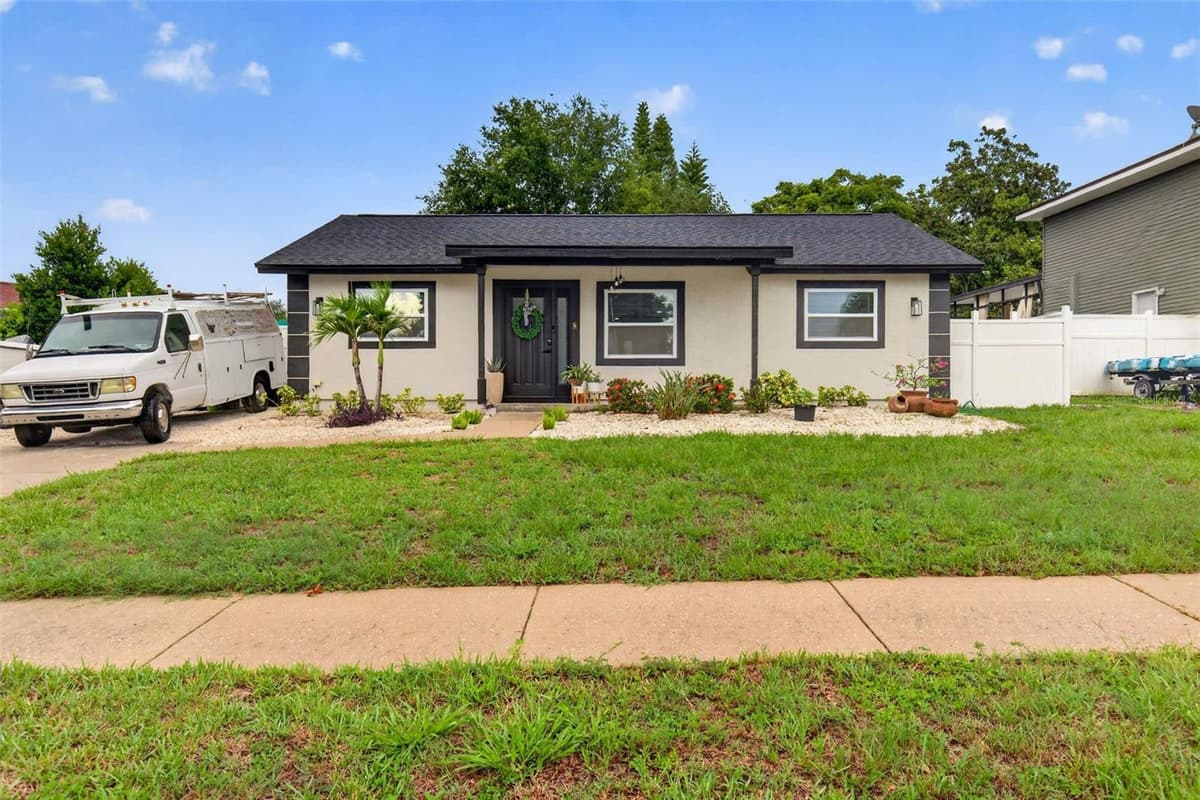 1435 BURNING TREE ROAD — photo 4 of 49