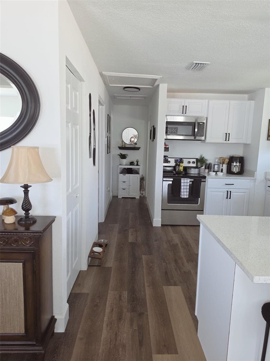 121 BAY STREET — photo 6 of 25