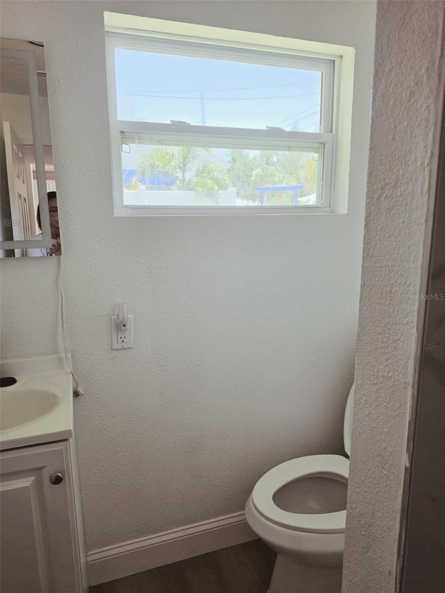 121 BAY STREET — photo 14 of 25