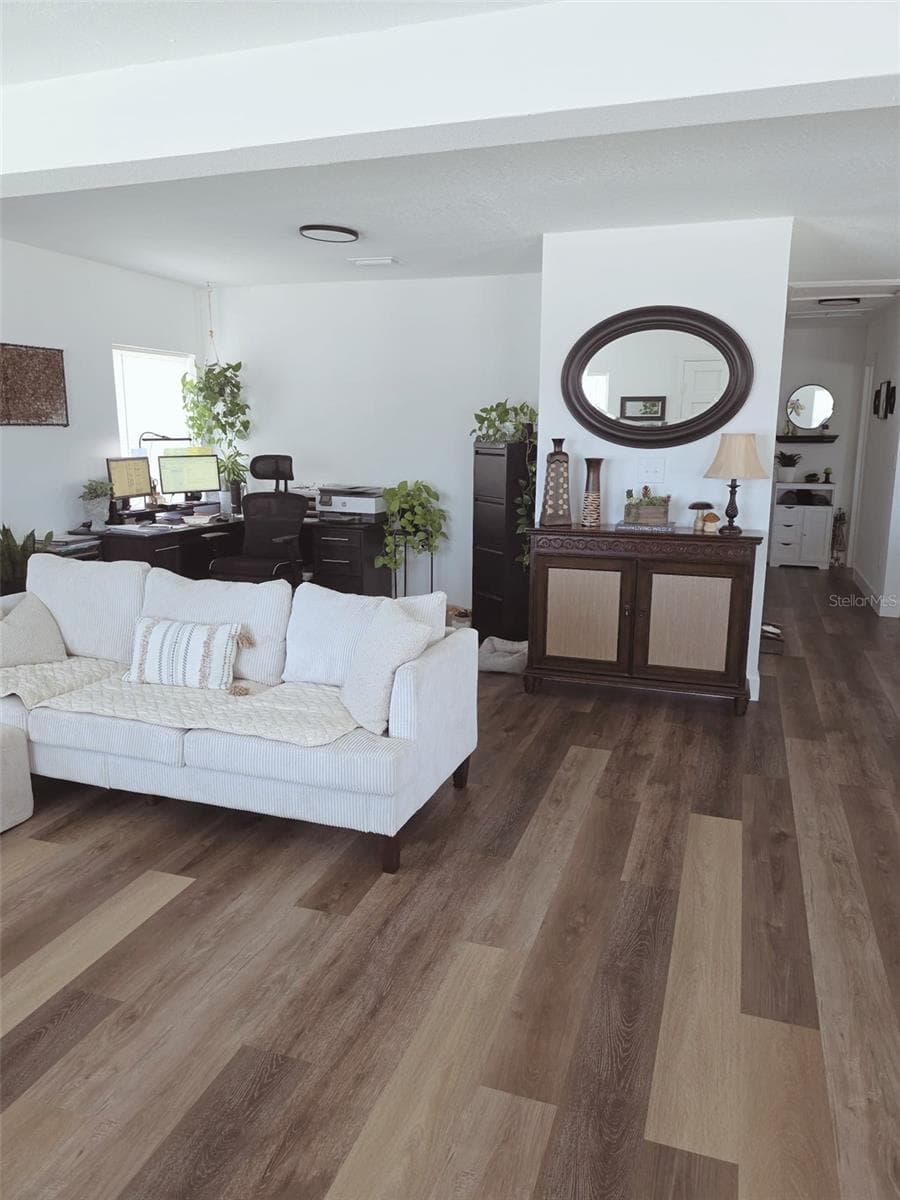 121 BAY STREET — photo 5 of 25