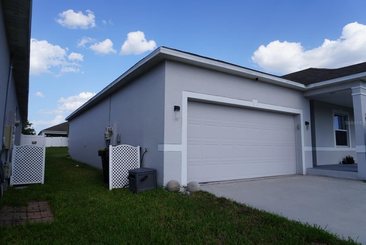 387 PINECREST LOOP — photo 4 of 38