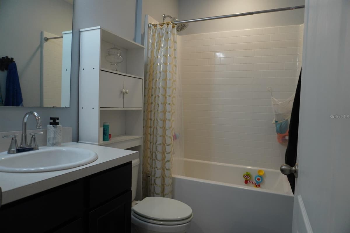 387 PINECREST LOOP — photo 10 of 38