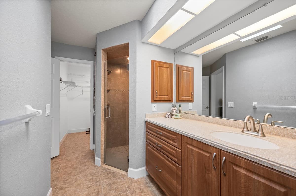 581 ENCARNACION STREET — photo 22 of 78