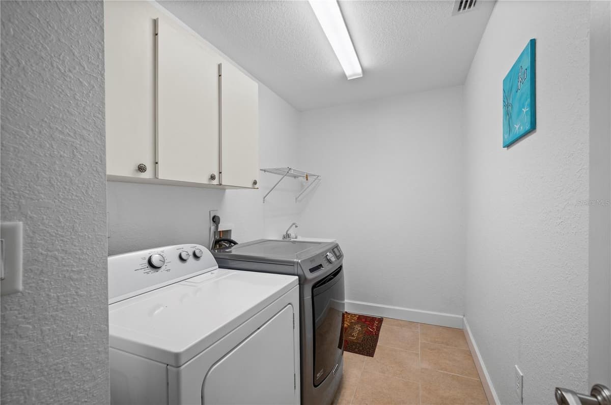 581 ENCARNACION STREET — photo 29 of 78