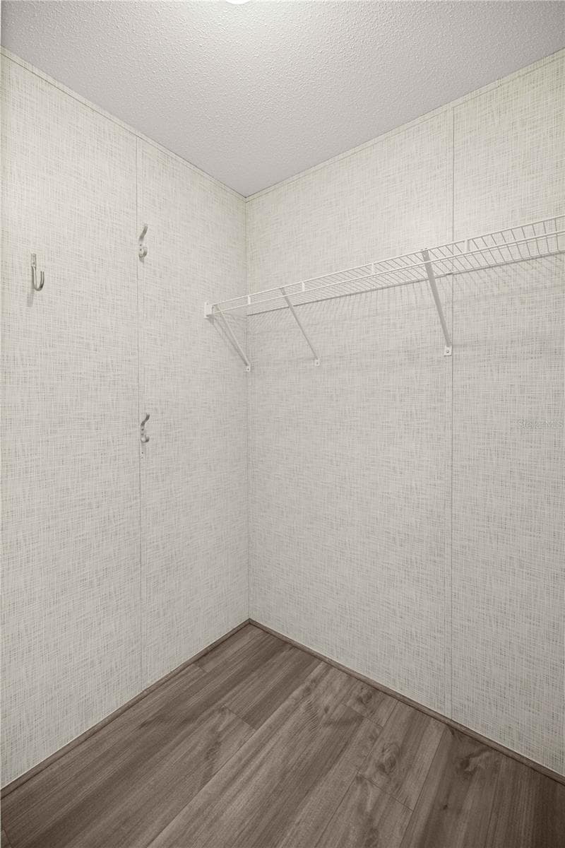 122 70TH CIRCLE — photo 24 of 33