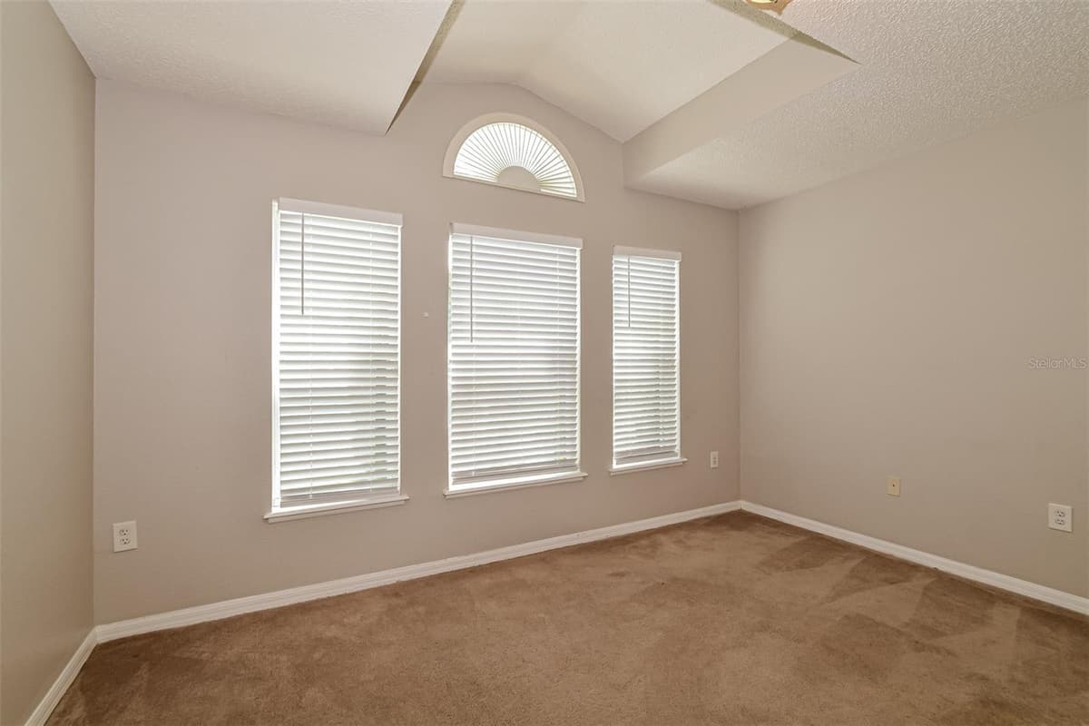 207 RONALDALE AVENUE — photo 13 of 21