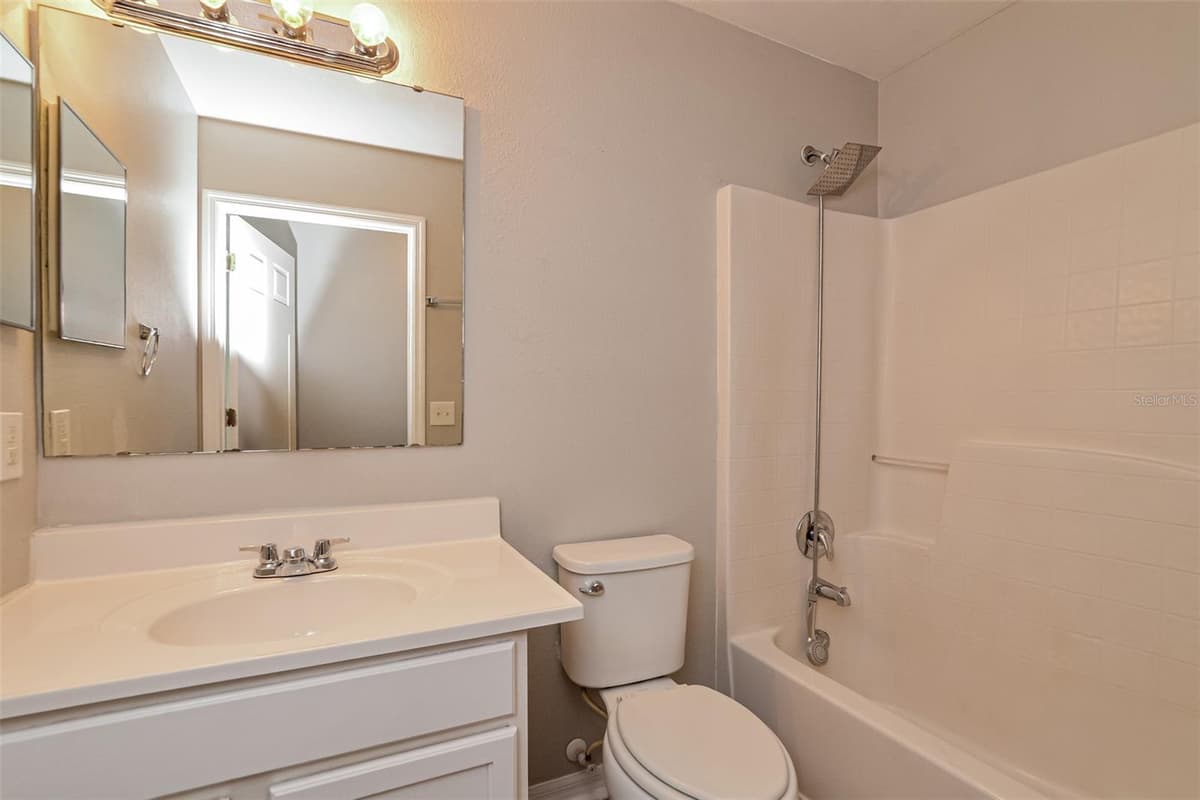 207 RONALDALE AVENUE — photo 18 of 21