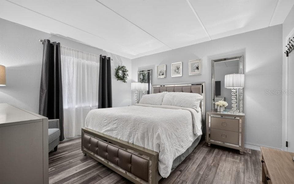 2700 OCEAN SHORE BOULEVARD — photo 16 of 39