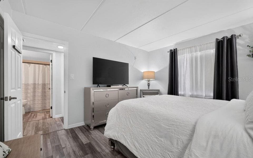 2700 OCEAN SHORE BOULEVARD — photo 15 of 39