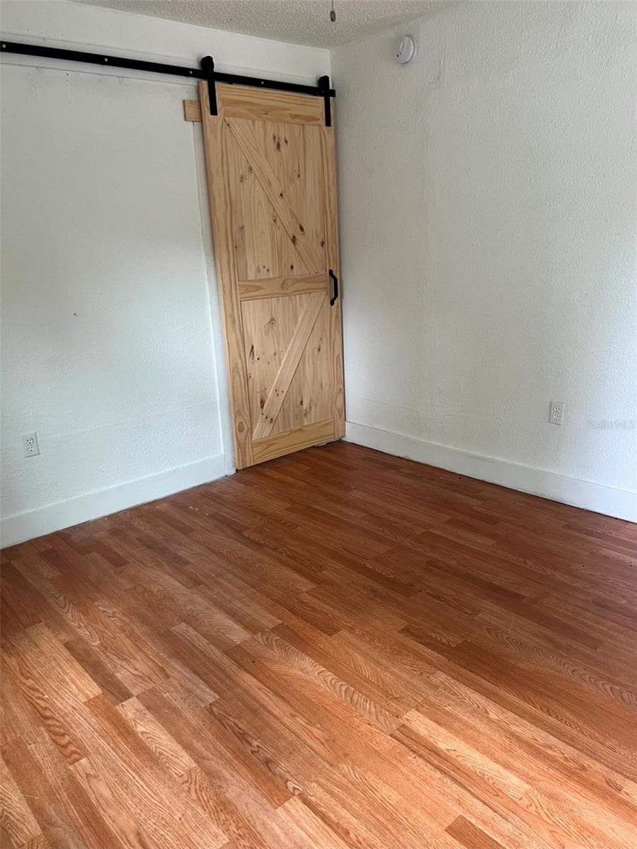 1927 2ND STREET — photo 12 of 18