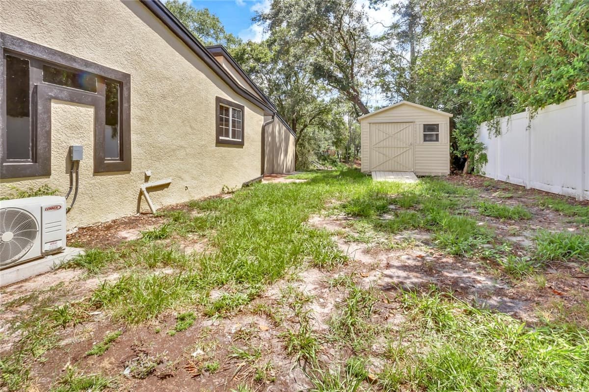 16123 LAKE BURRELL DRIVE — photo 46 of 53