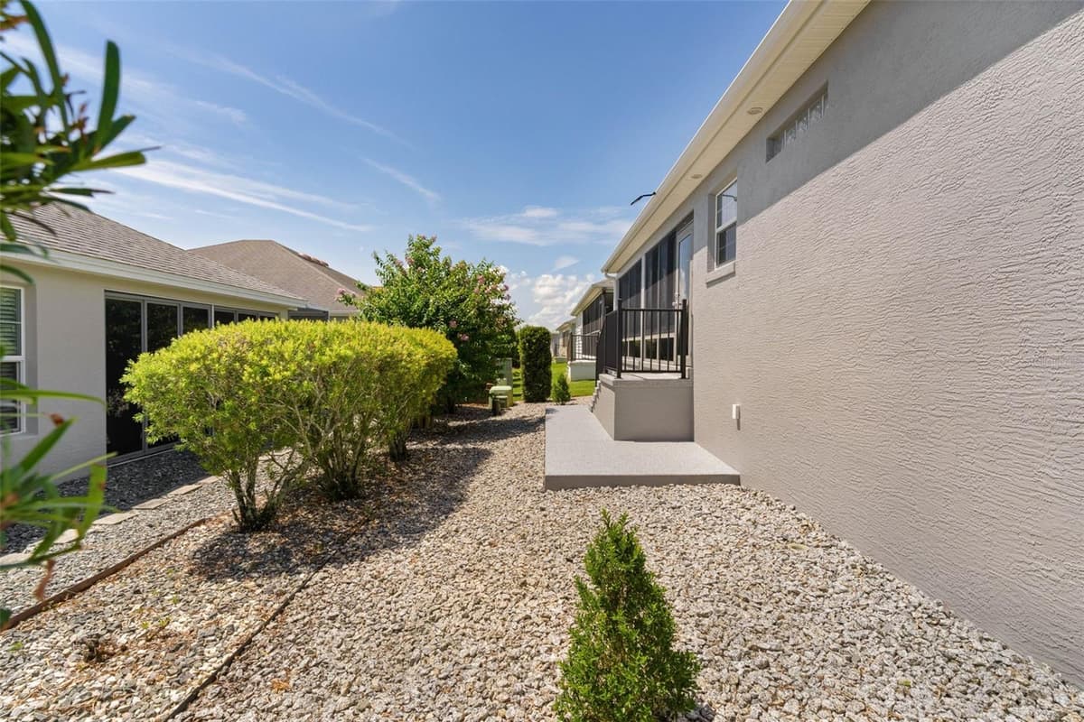 2921 FRENCH OAK AVENUE — photo 46 of 48