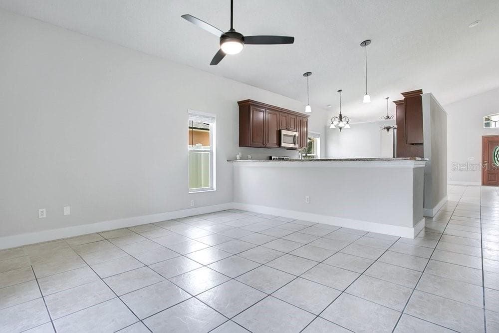 3127 BIRMINGHAM BOULEVARD — photo 9 of 38