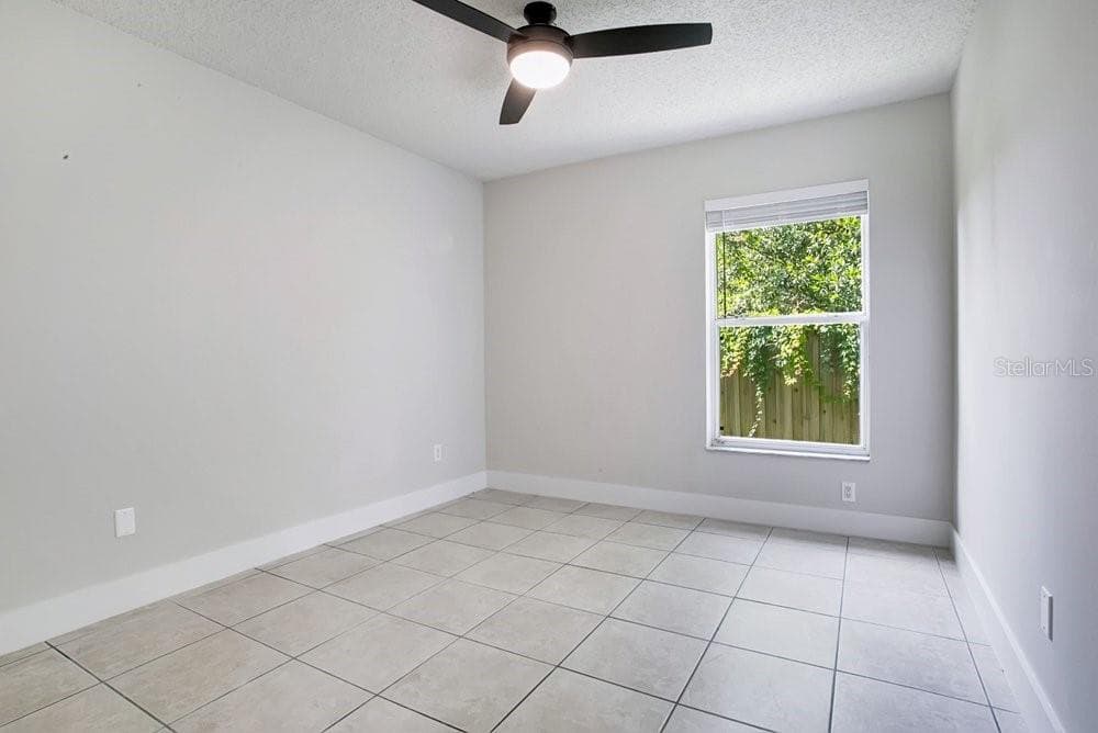 3127 BIRMINGHAM BOULEVARD — photo 16 of 38