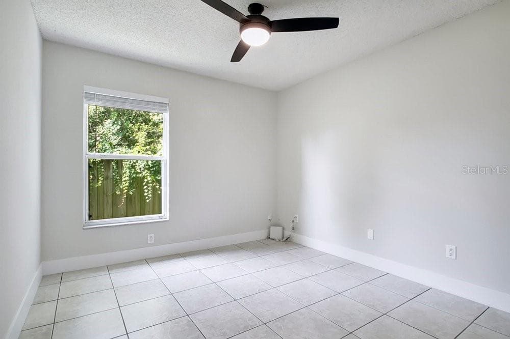3127 BIRMINGHAM BOULEVARD — photo 17 of 38