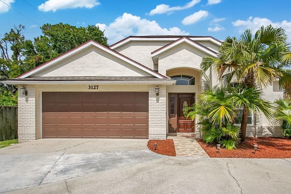 3127 BIRMINGHAM BOULEVARD — photo 1 of 38
