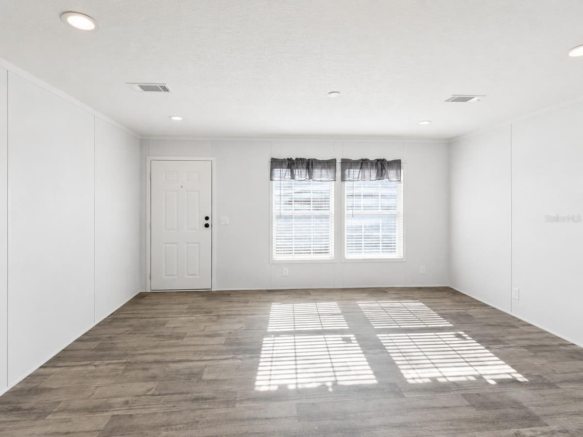 3316 OAKLAND ROAD — photo 10 of 12