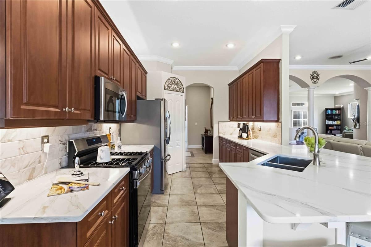 16817 HARRIERRIDGE PLACE — photo 12 of 55