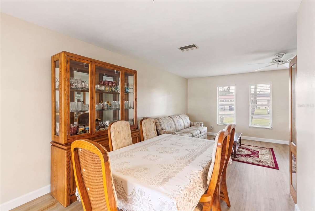 1081 MCFARLAND STREET — photo 4 of 48