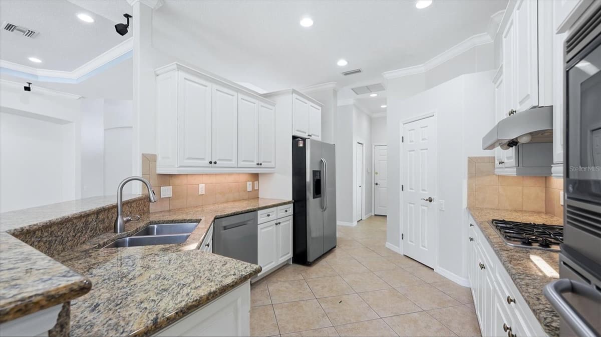 12231 LAVENDER LOOP — photo 14 of 65