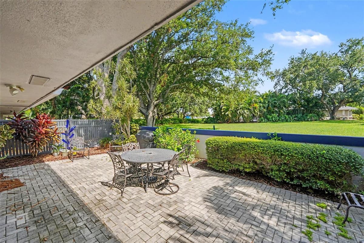 1683 WATERMARK CIRCLE — photo 28 of 32