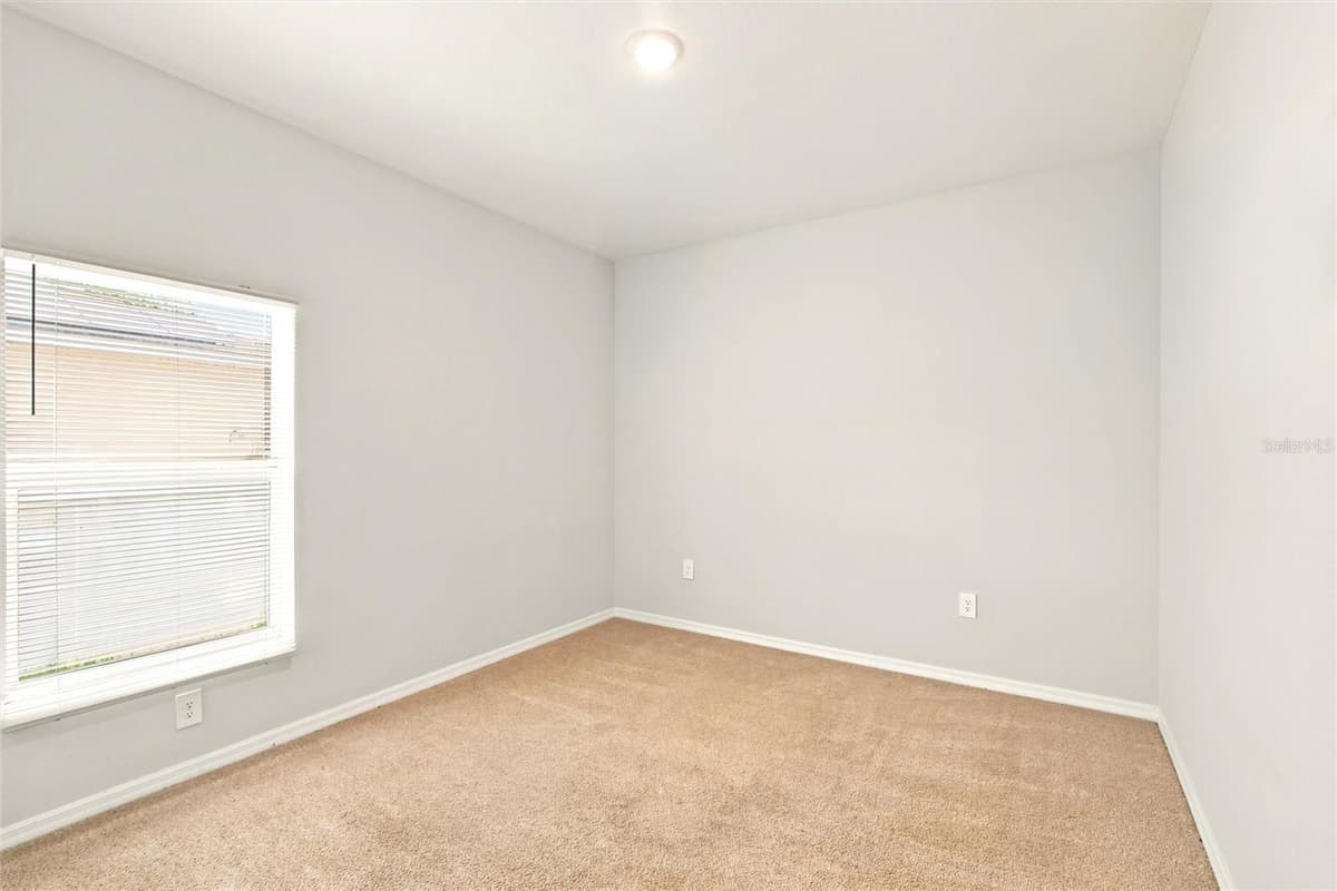 218 CAYUGA STREET — photo 15 of 37