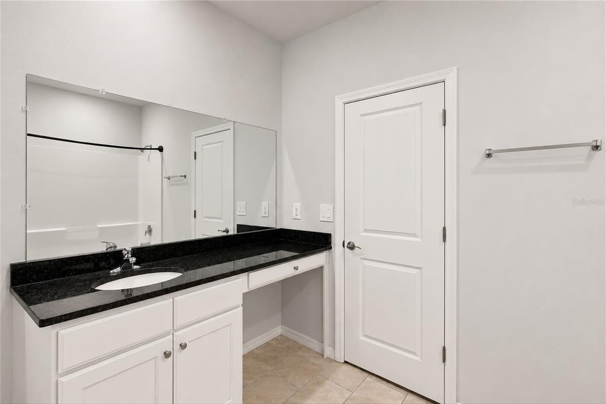 218 CAYUGA STREET — photo 13 of 37
