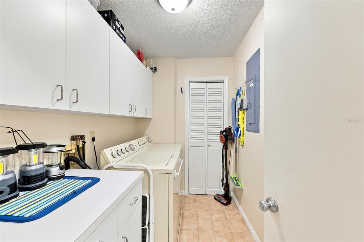 1002 EL RANCHO DRIVE — photo 31 of 50