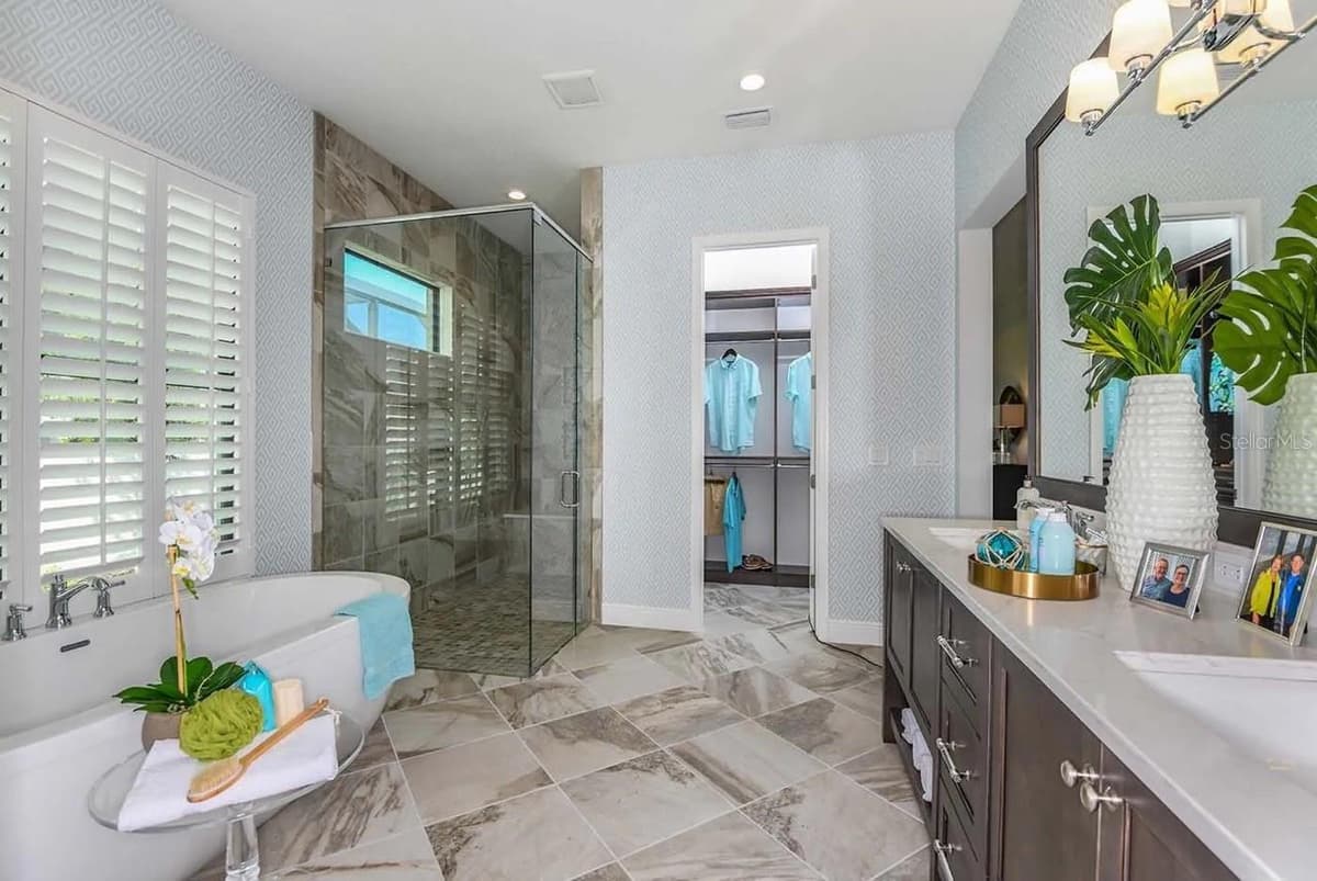 328 BOCELLI DRIVE — photo 4 of 15