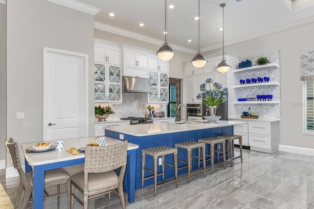 504 BOCELLI DRIVE — photo 4 of 18