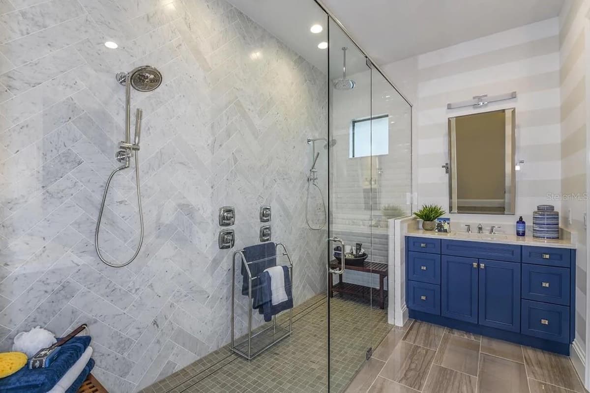 504 BOCELLI DRIVE — photo 8 of 18