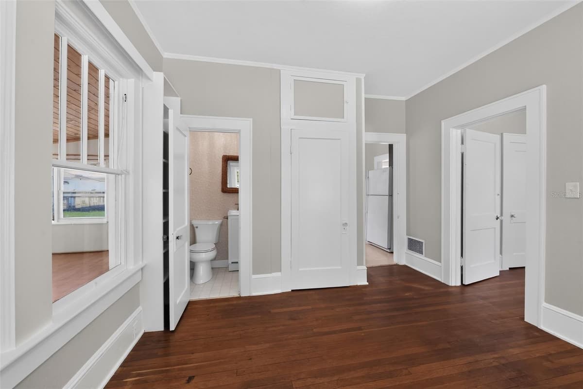 2233 11TH AVENUE — photo 33 of 47