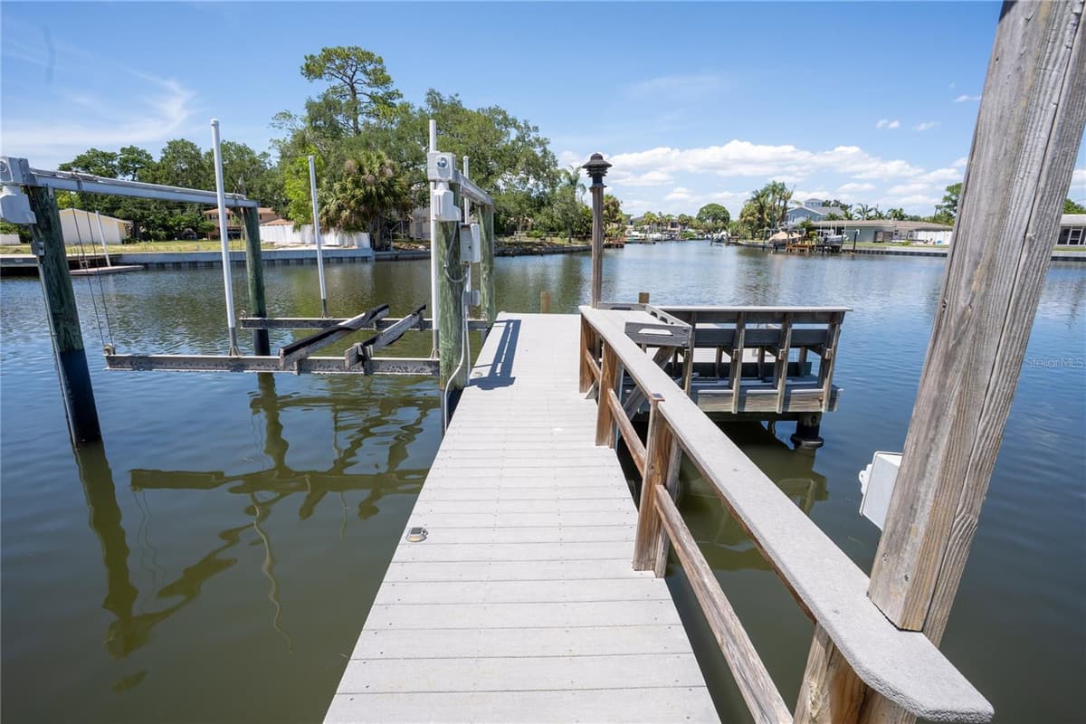 5119 VENETIAN BOULEVARD — photo 45 of 78