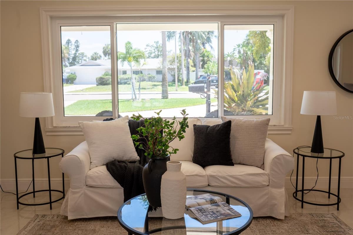 5119 VENETIAN BOULEVARD — photo 8 of 78