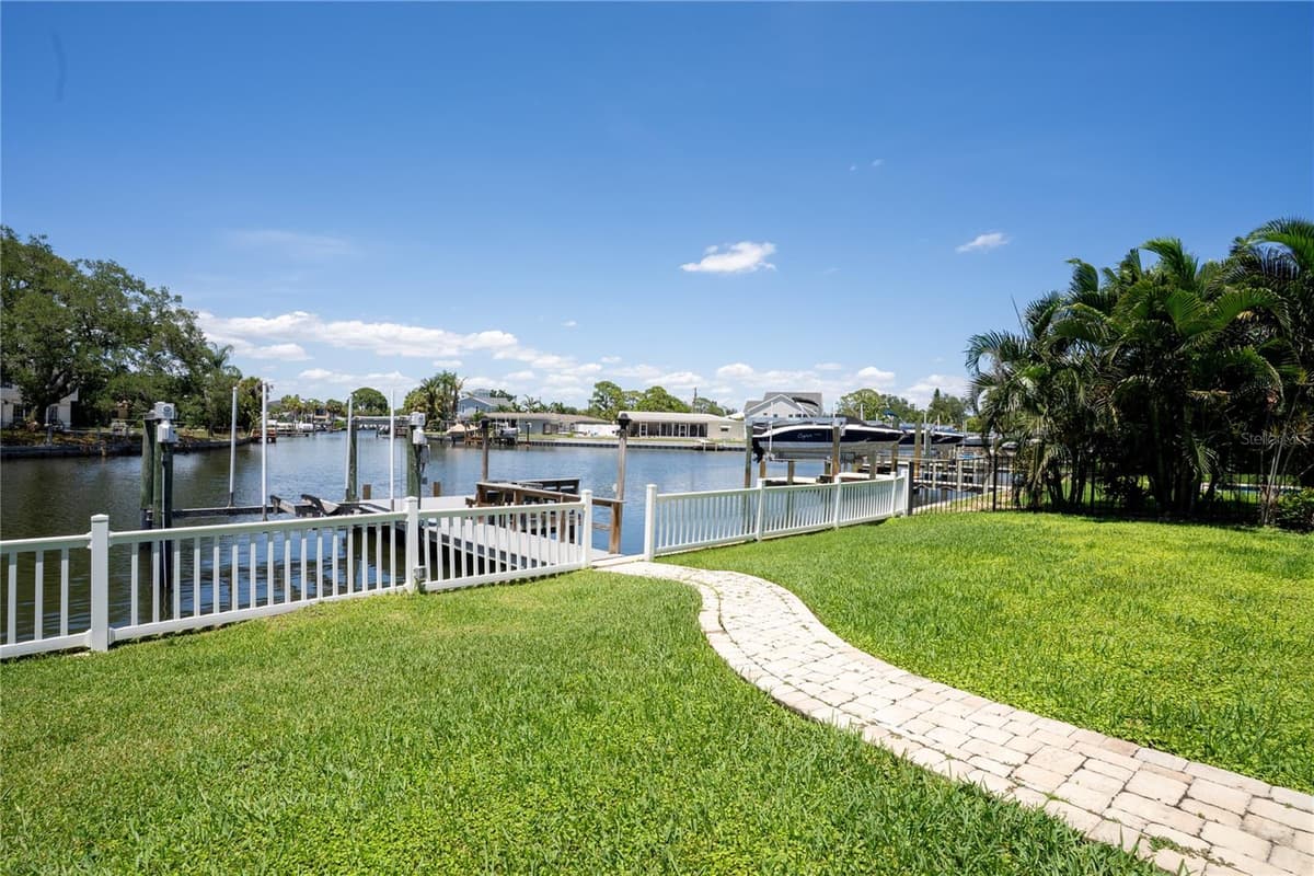 5119 VENETIAN BOULEVARD — photo 49 of 78