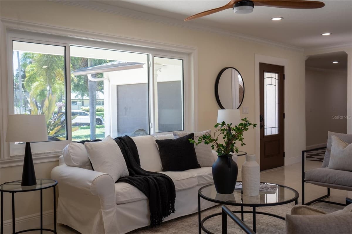 5119 VENETIAN BOULEVARD — photo 7 of 78