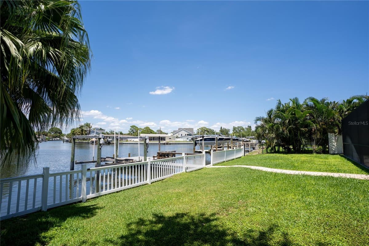 5119 VENETIAN BOULEVARD — photo 48 of 78