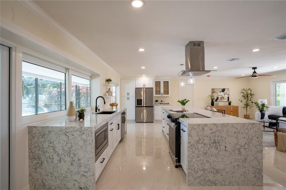 5119 VENETIAN BOULEVARD — photo 12 of 78