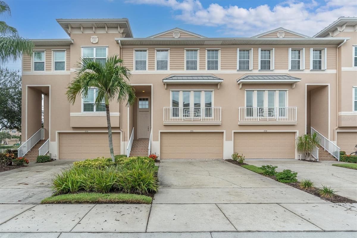 7276 ISLAMORADA CIRCLE — photo 1 of 70