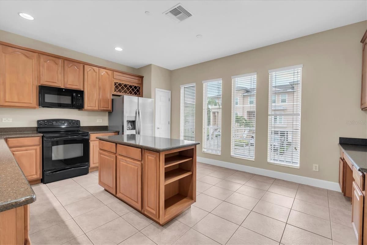 7276 ISLAMORADA CIRCLE — photo 5 of 70