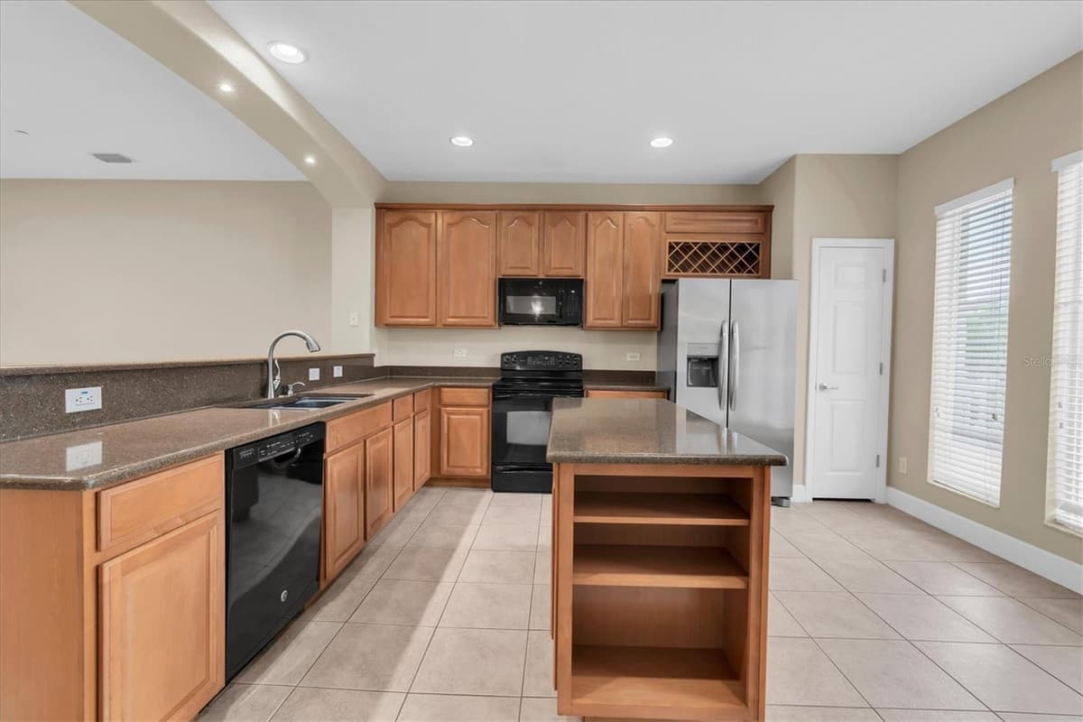 7276 ISLAMORADA CIRCLE — photo 6 of 70