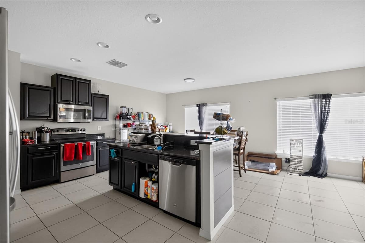 11202 CARRICK STONE STREET — photo 11 of 22