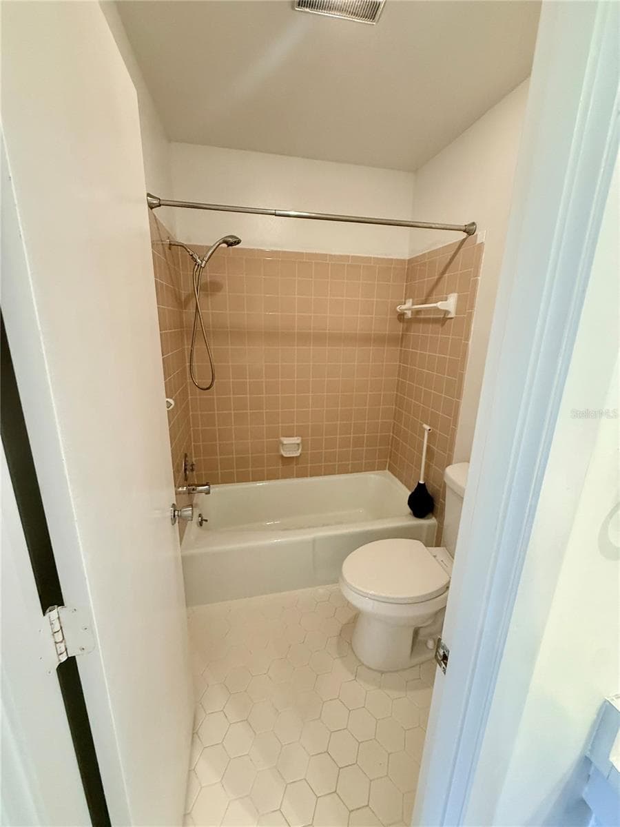7880 PALM AIRE LANE — photo 13 of 16