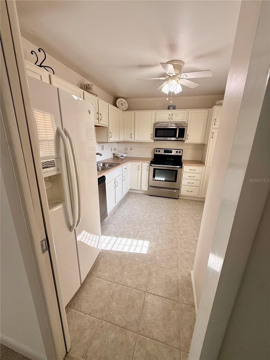 7880 PALM AIRE LANE — photo 5 of 16