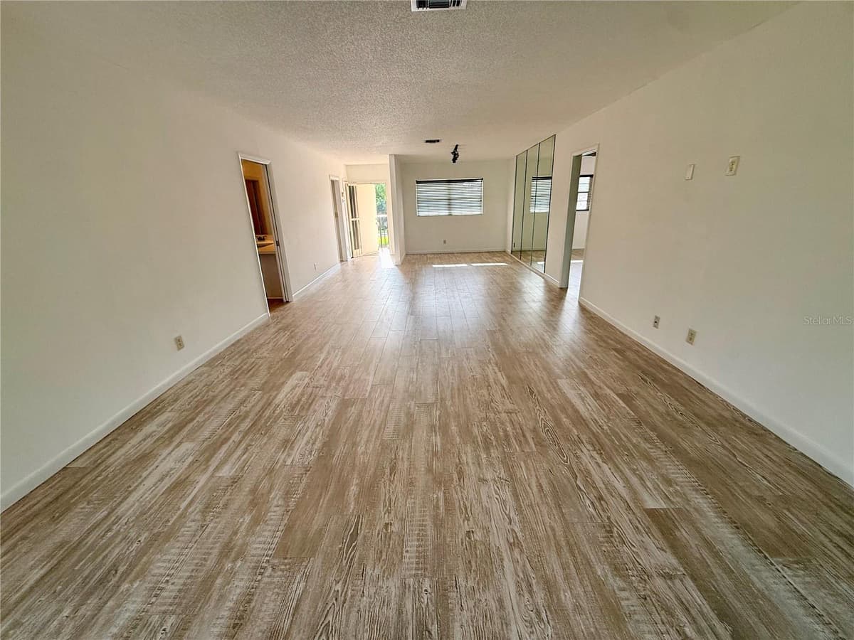 7880 PALM AIRE LANE — photo 3 of 16